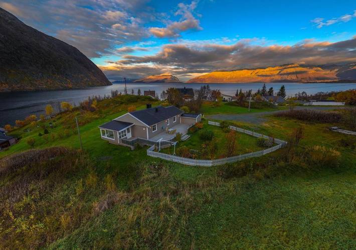 Ferienhaus für 10 Personen, mit Balkon und Terrasse sowie Garten und Sauna in Lyngen - 4