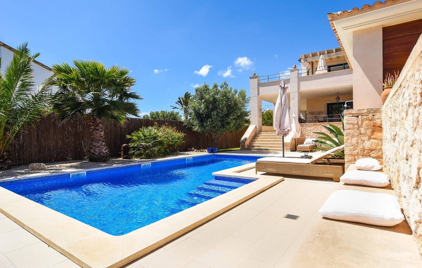 Rückzugsort mit Meerblick, Pool, Terrasse und Grill - 1,5 km bis Cala Llombards in Cala Santanyí, Santanyí