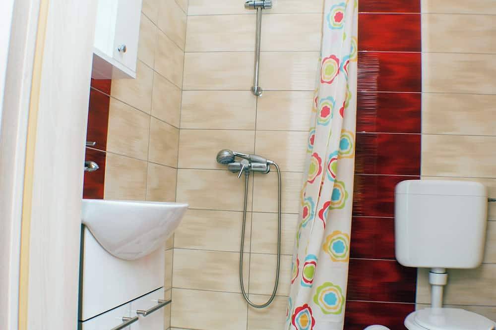 Ganze Wohnung, Appartement Nona für 6 Personen mit Pool in Skropeti, Zentralistrien