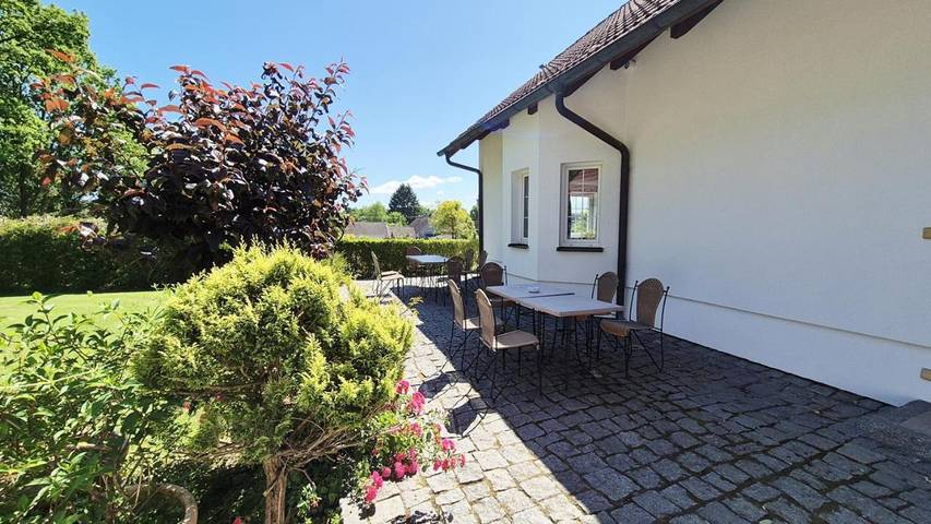Gîte pour 4 personnes, avec vue et jardin ainsi que terrasse et piscine, animaux acceptés à Libín - 2