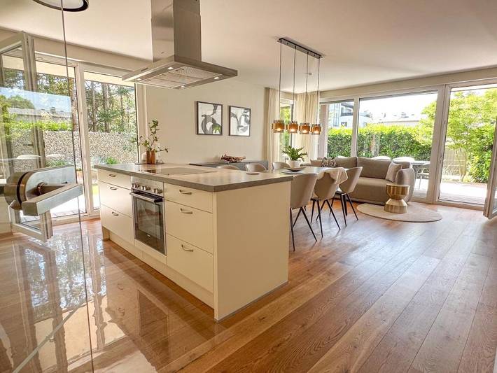 Ferienwohnung für 4 Personen, mit Balkon und Terrasse sowie Garten und Ausblick