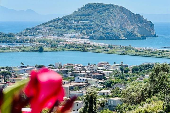 Appartamento per 6 persone, con vista oceano e balcone/terrazza in Monte di Procida