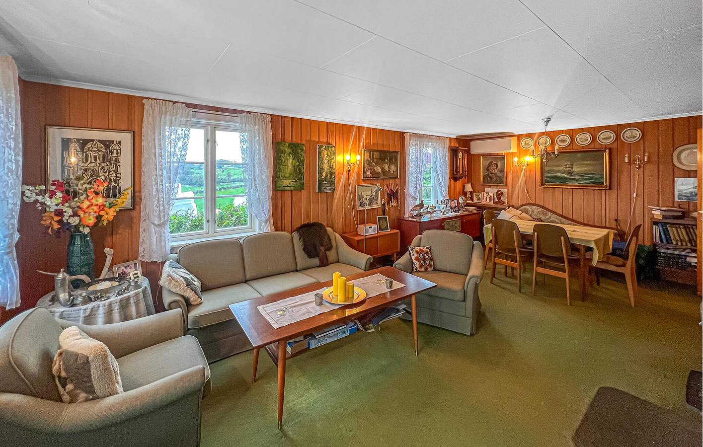 Ferienhaus für 8 Personen mit Terrasse in Farsund