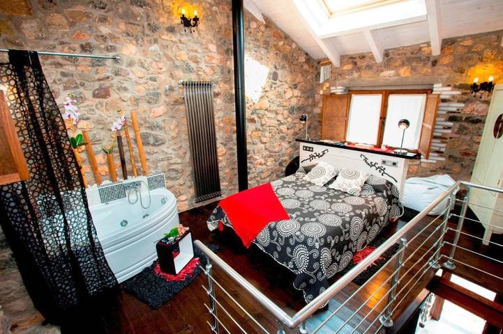 Casa rural para 2 personas, con Terraza y Jacuzzi además de Jardín y Vistas en Babia (León)
