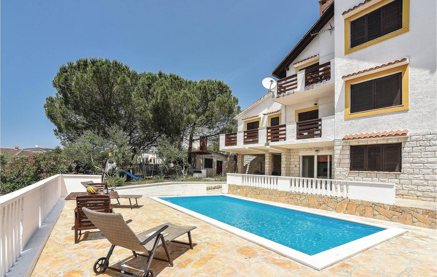 Cijeli apartman za odmor, Apartman za odmor za 6 osoba s terasa in Općina Sveti Filip i Jakov, Zadarska županija