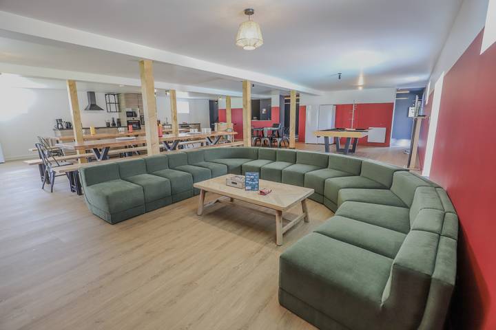 Villa pour 45 personnes, avec jardin en Auvergne - 3