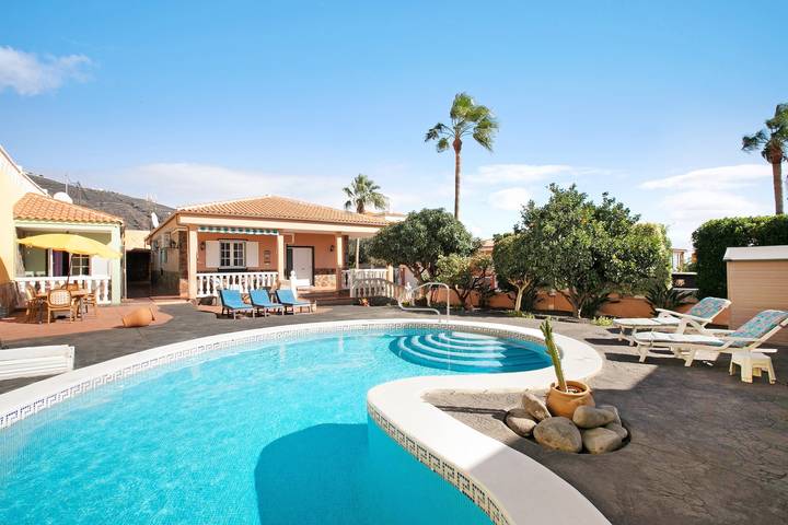 Location de vacances pour 7 personnes, avec jardin à Candelaria