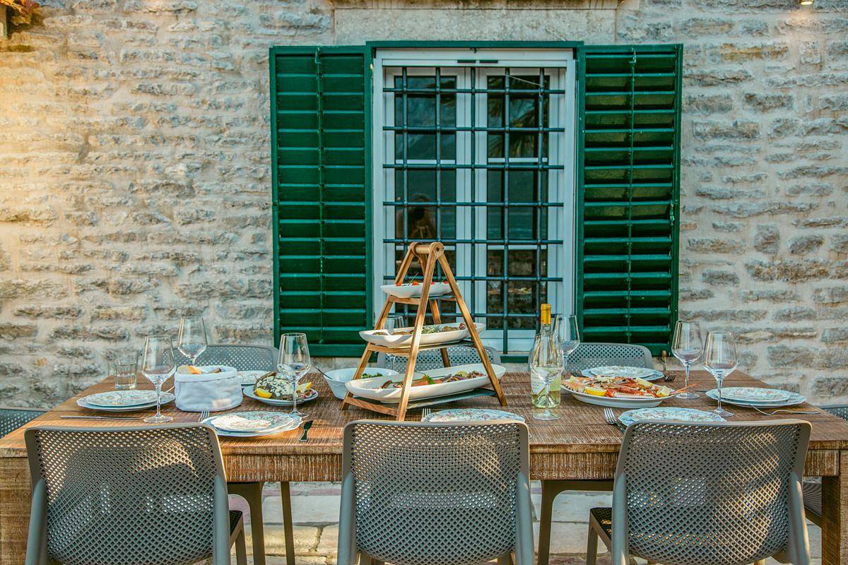 Villa Conch in Donji Morinj, Bay of Kotor
