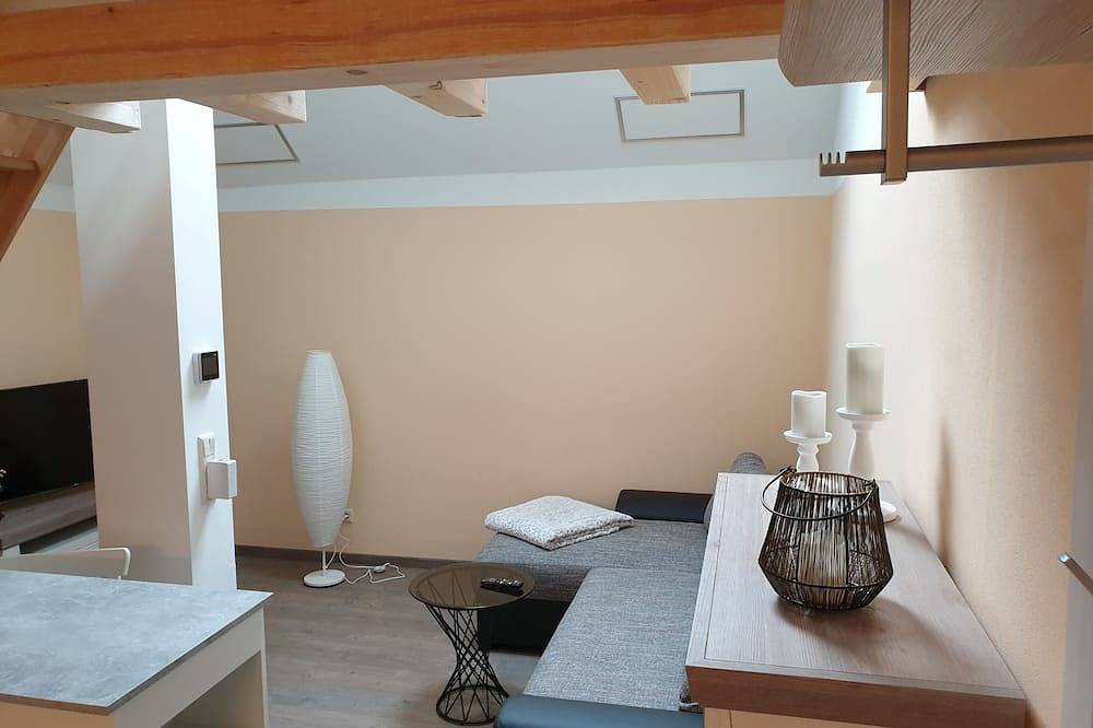 Ganze Wohnung, Ferienwohnung für 2 Personen im Leipziger Neuseenland in Großpösna, Leipziger Neuseenland