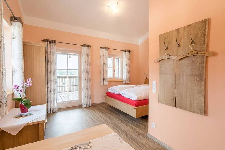 Ferienwohnung für 2 Personen, mit Balkon und Sauna sowie Garten in Petting - 2