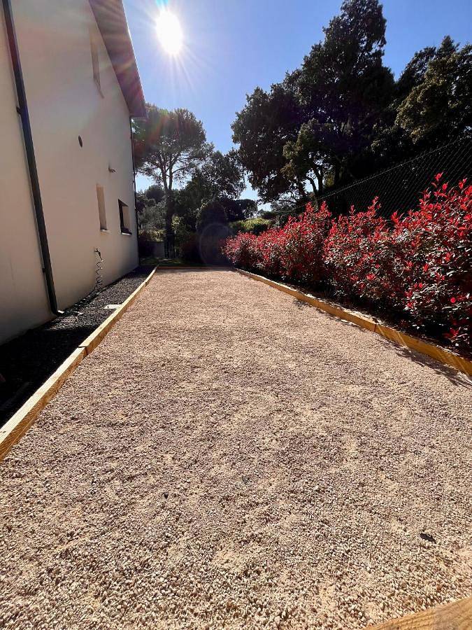 Location de vacances pour 6 personnes, avec jardin et piscine à Saint-Geniès-des-Mourgues - 2
