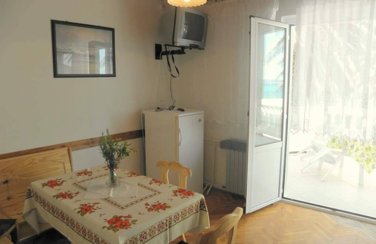 Entire apartment, Two bedroom apartment near beach Barbat, Rab A-22364-a in Kaštel (Barbat), Barbat na Rabu