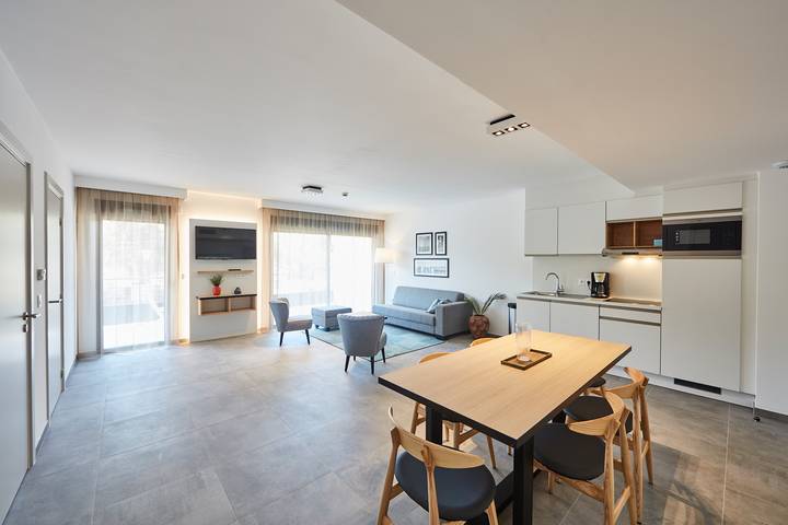 Ferienwohnung für 6 Personen, mit Garten und Pool sowie Balkon, kinderfreundlich in Vence - 3