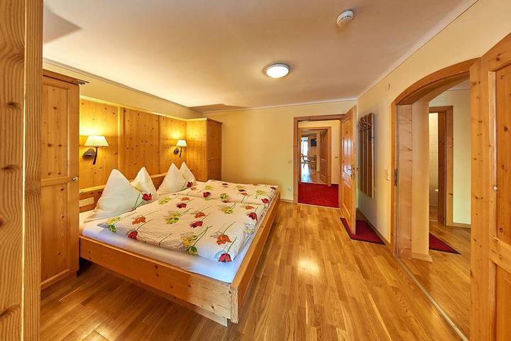 Ferienwohnung für 6 Personen, mit Terrasse und Garten sowie Pool und Sauna in Dachstein - 4
