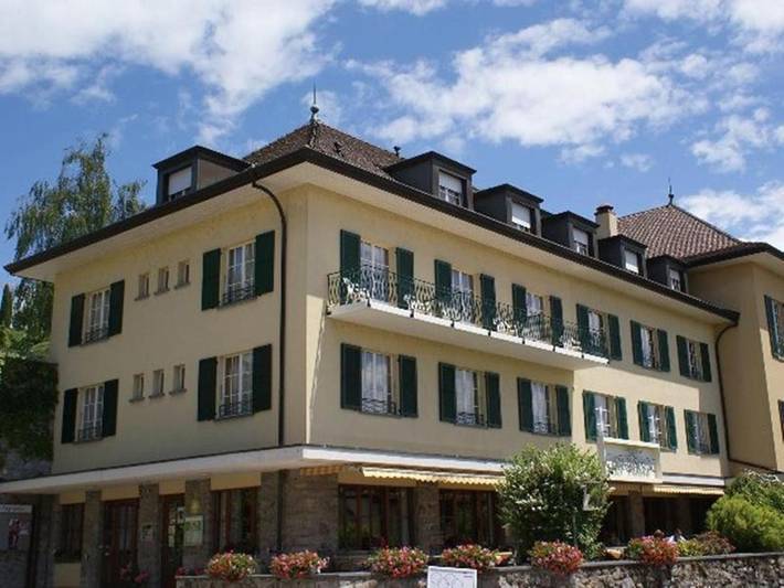 Hôtel pour 4 personnes, avec vue sur le lac ainsi que vue et jardin à Corseaux