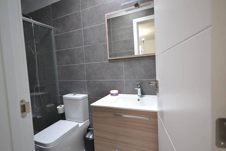 Appartement entier, Pequeño y Cómodo estudio para descansar in Playa del Búnker (Arona), Arona