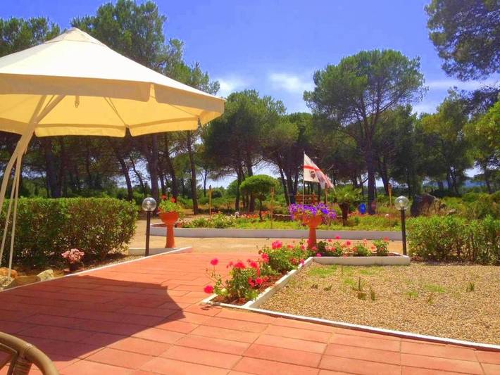 Parc de vacances pour 4 personnes, avec vue ainsi que vue sur le lac et jardin en Italie - 2