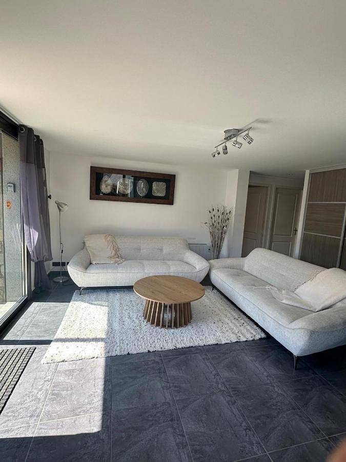Appartement entier, Appartement spacieux 3 chambres in Génos, Pyrénées