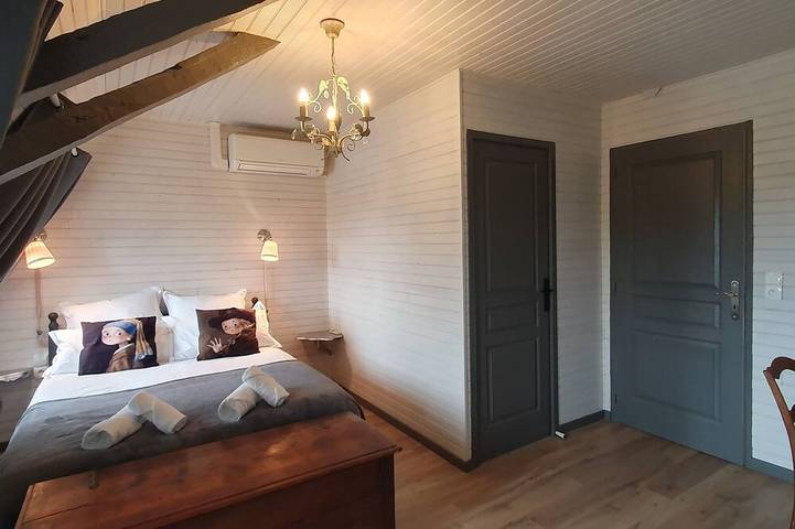 Gîte, Spa et piscine du Château 15 personnes in Dognen, Béarn