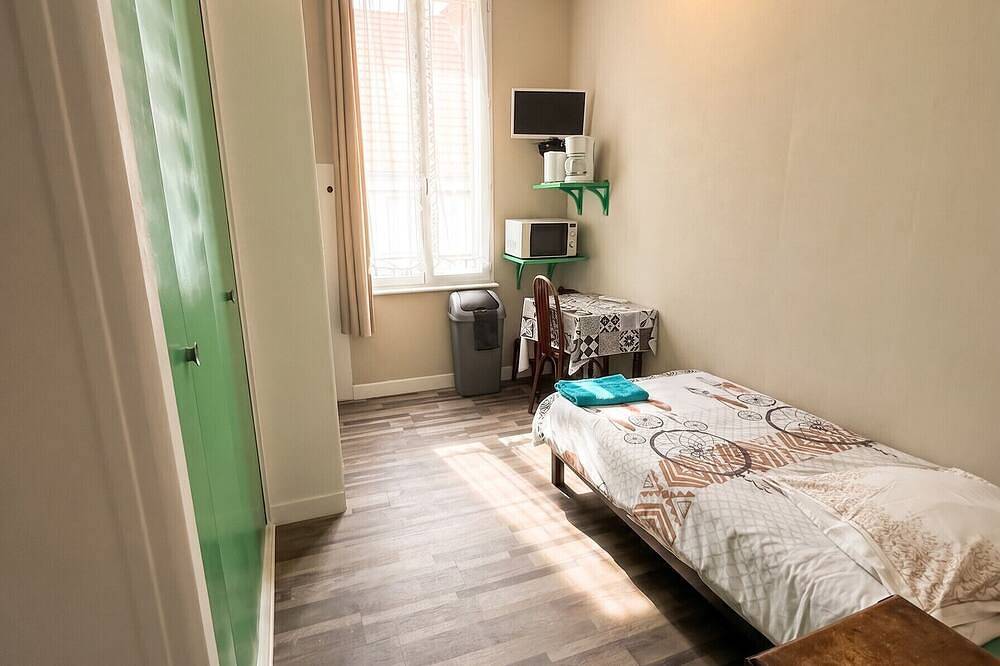 Ganze Wohnung, Homerez - Studio Néris-les-Bains in Néris-les-Bains, Montluçon und Umgebung