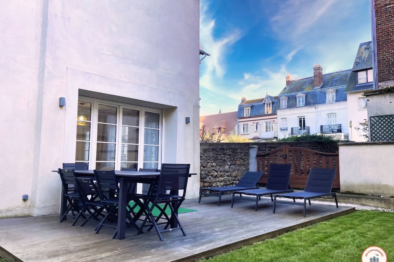🌳 The Garden House - Jardin, Parking, Hypercentre in Deauville, Lisieux region
