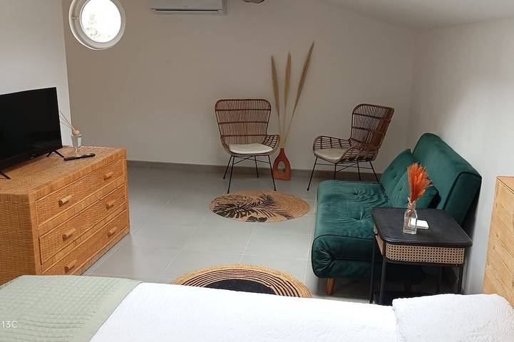 Gîte pour 3 personnes, avec piscine à Causse-de-la-Selle - 3