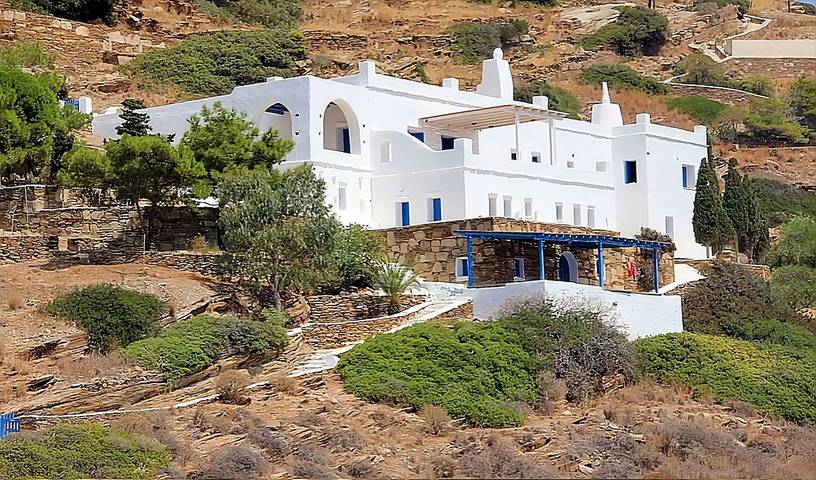 Holiday rental for 10 people, with Ocean view and Balcony as well as Terrace and Garden in Ios