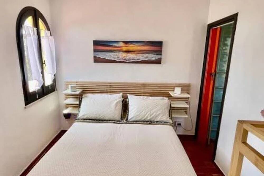 Villa Terri – Frente al mar en la playa de Solanas in Solanas, Comune di Sìnnia