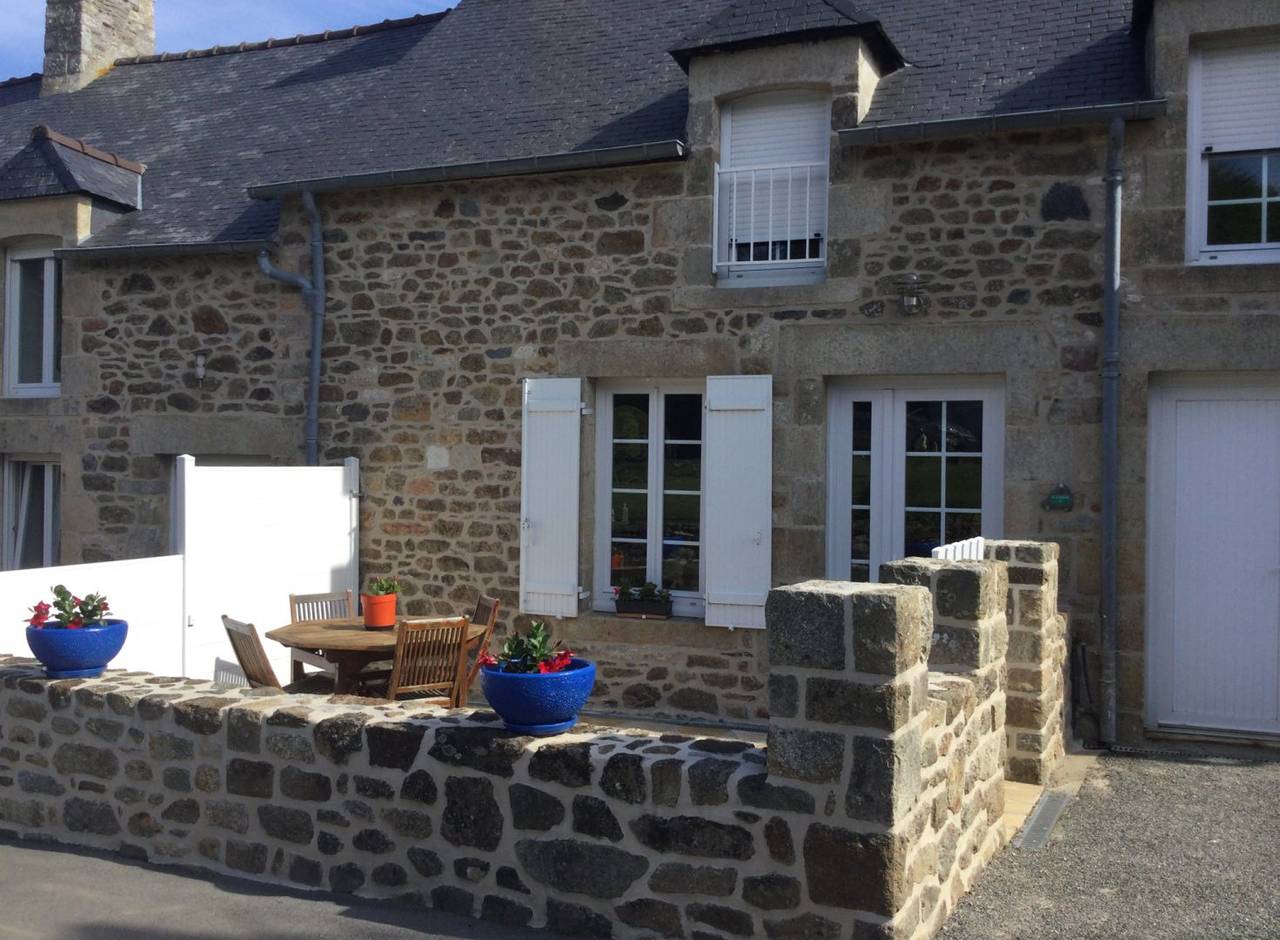 Gîte au calme près de St Malo et St-Jacut-de-la-Mer in Créhen, Région de Dinan