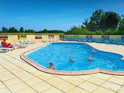 Wohnwagen für 4 Personen mit Kinderpool in Boofzheim, Region Sélestat-Erstein