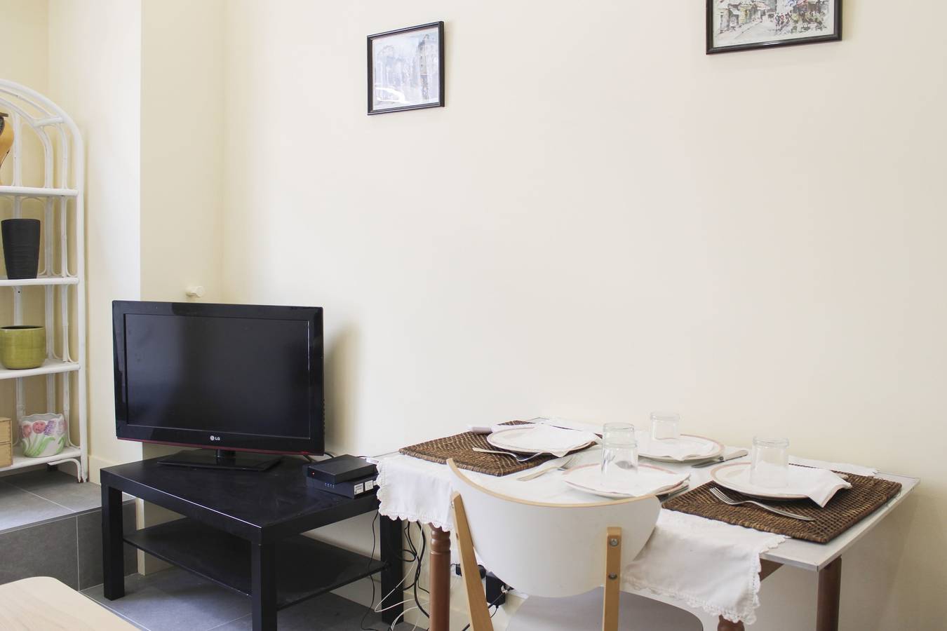 Apartamento entero, 40m² studio with sleeping area & Wifi in Asnières-sur-Seine, Altos del Sena