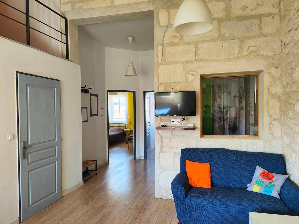 Studio in Beaucaire, Région de Nîmes