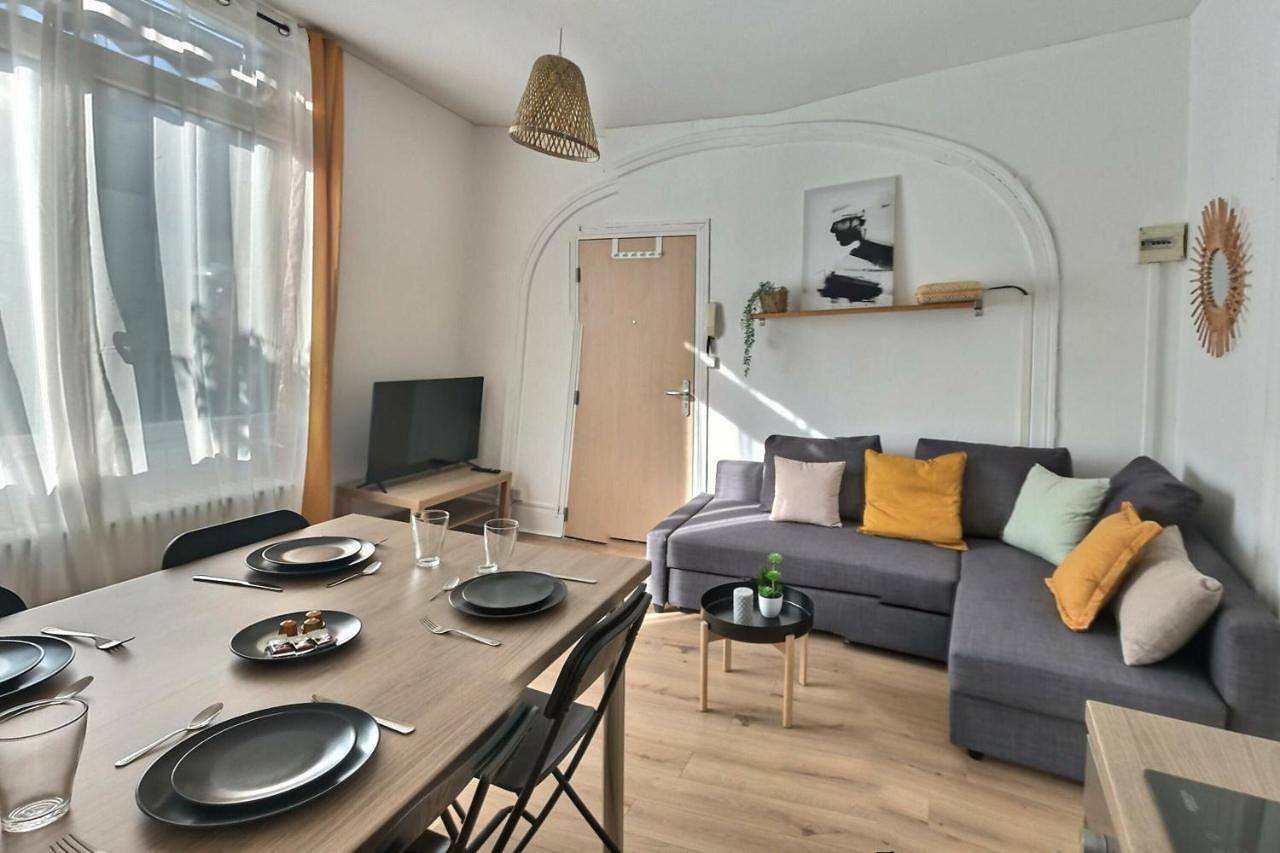 Appartement entier, F2 La Pause Ebroicienne Proximite Gare in Évreux, Région d'Évreux
