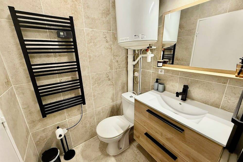 Apartamento entero, Evasion chic à Aucamville - Attractive modern T2 - Secure private parking-Clim in Aucamville, Alto Garona