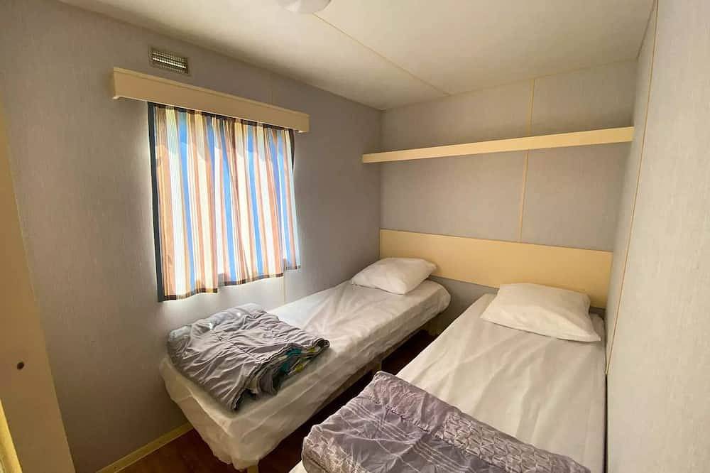 Mobil home 2 chambres - sans sanitaires 4 personnes in Saint-Germain, Ardèche