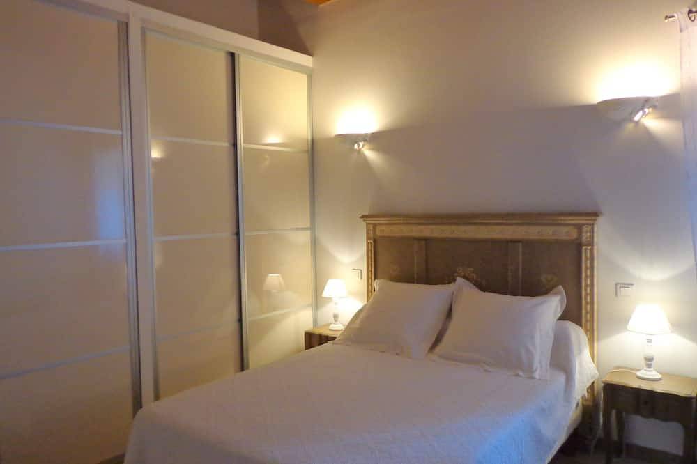 Appartement entier, Rez-de-Chaussée : l'Olivier 2 chambres - Clim - Piscine au Domaine Les Rivales in Plan-d'Orgon, Région d'Arles