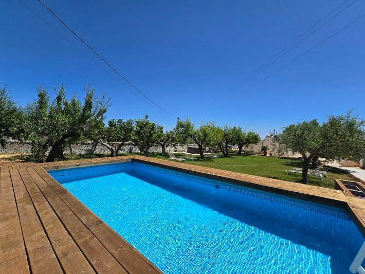 Maison d’hôte pour 4 personnes, avec terrasse et jardin ainsi que jacuzzi et piscine à Locorotondo - 4