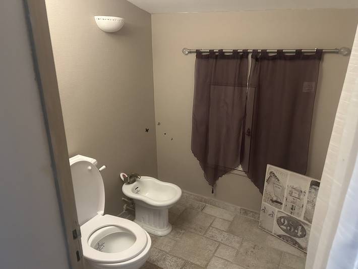 Chambre d’hôte pour 3 personnes, avec vue sur le lac ainsi que piscine et jardin dans le Lot-et-Garonne - 4