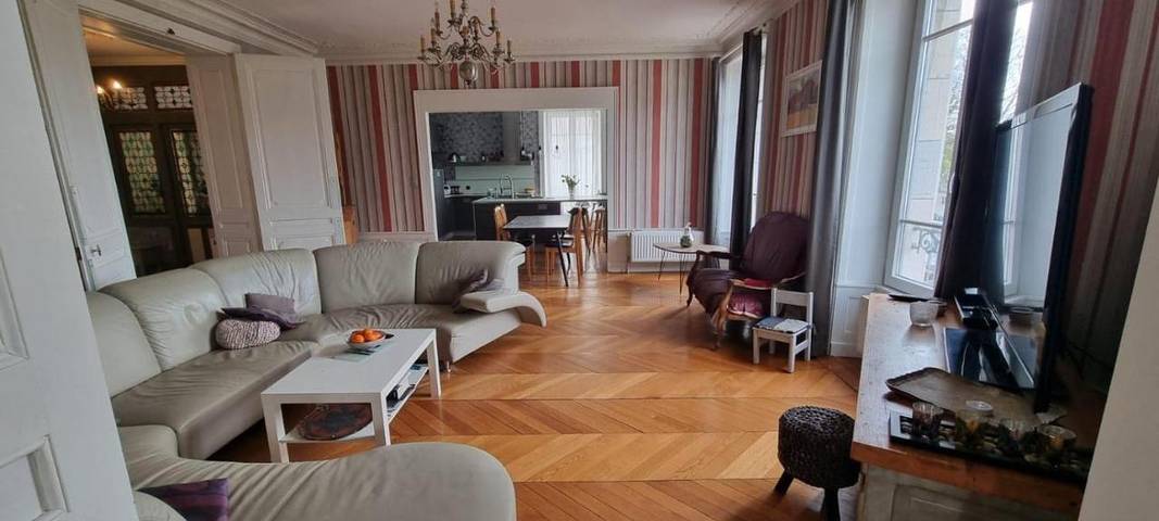 Location de vacances pour 9 personnes, avec jardin à Baume-les-Dames - 3