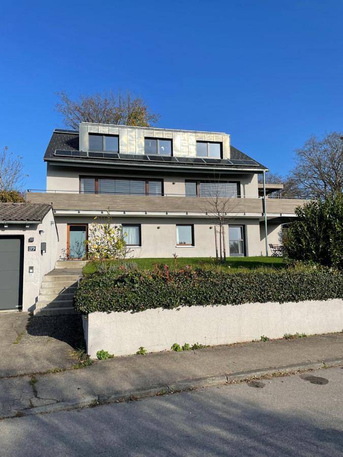 Ferienwohnung für 3 Personen, mit Terrasse und Garten sowie Ausblick in Waldburg
