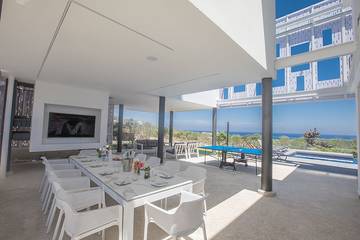 Holiday Rental for 13 People in Protaras, South Cyprus, Photo 3