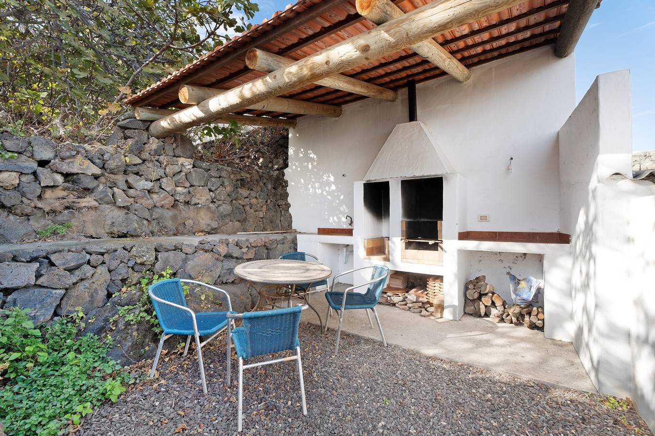 Casa de vacaciones 'Casa Rural Los Llanillos' con vistas al mar, terraza privada y Wi-Fi in Los Llanillos, Frontera 