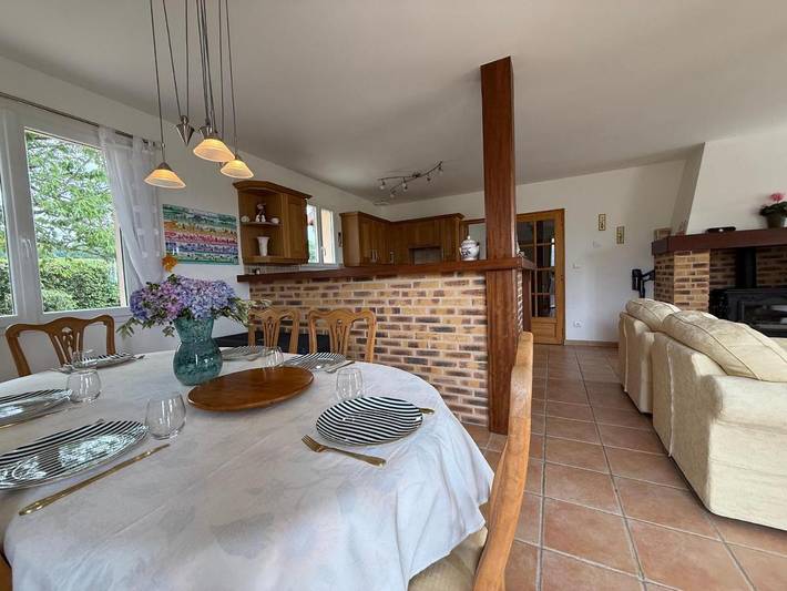 Location de vacances pour 6 personnes, avec jardin ainsi que piscine et terrasse à Saint-Mesmin (Dordogne) - 2