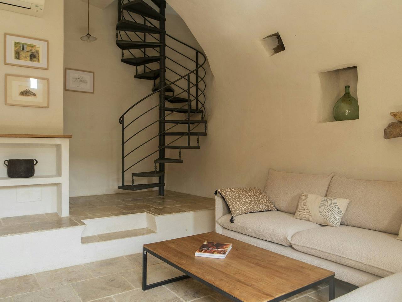 Refugio entre tierra y mar con piscina in Pigna (Córcega), Region de Calvi