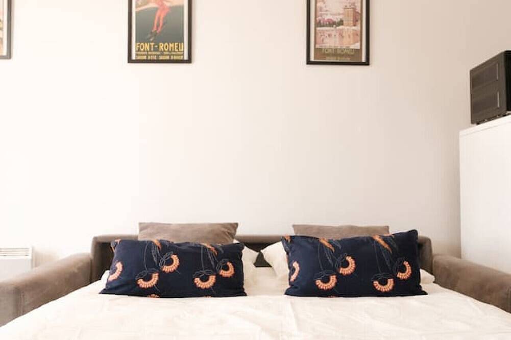 Apartamento entero, Altitude 1760 - Studio avec balcon ensoleillé in Font-Romeu-Odeillo-Via, Parque Natural Regional de los Pirineos Catalanes