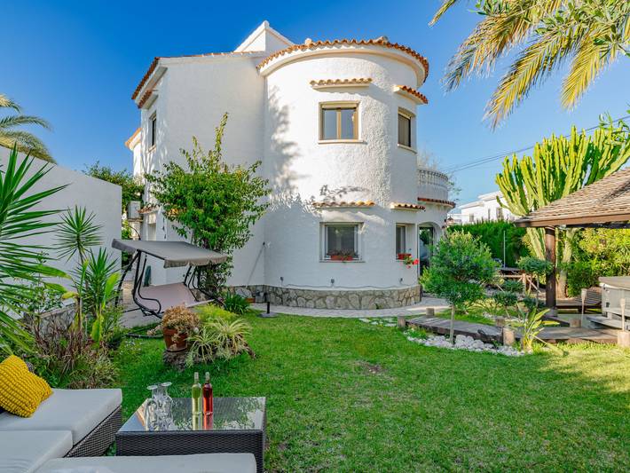 Location de vacances pour 8 personnes, avec bassin pour enfant et jardin à Els Poblets - 2