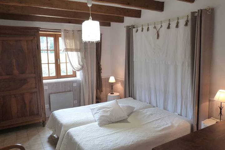 Gîte pour 4 personnes, avec jacuzzi et jardin à Capdrot - 2