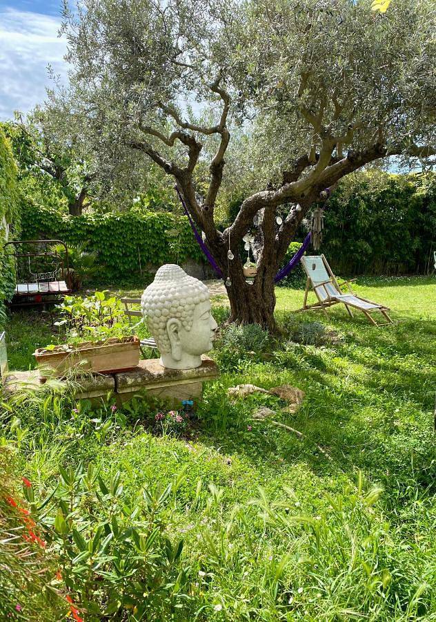 Location de vacances pour 6 personnes, avec vue sur le lac ainsi que jardin et vue à Saint-Chamas - 2