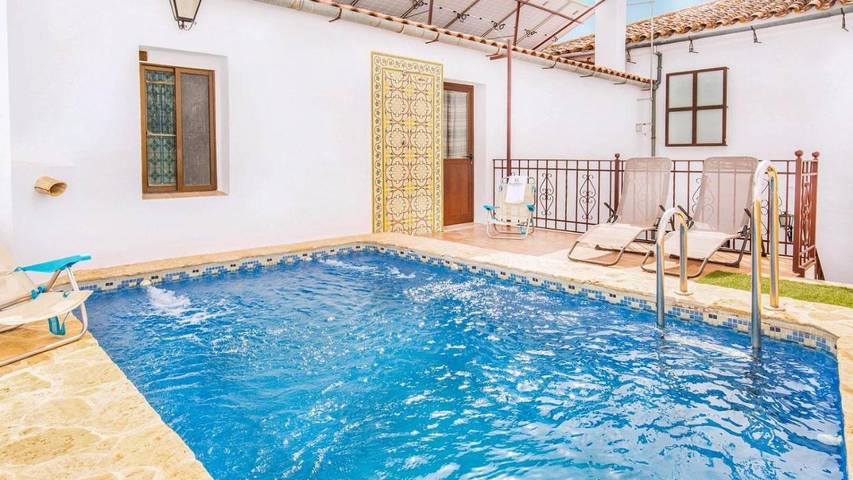 Holiday home for 10 people, with terrace and pool - 1
