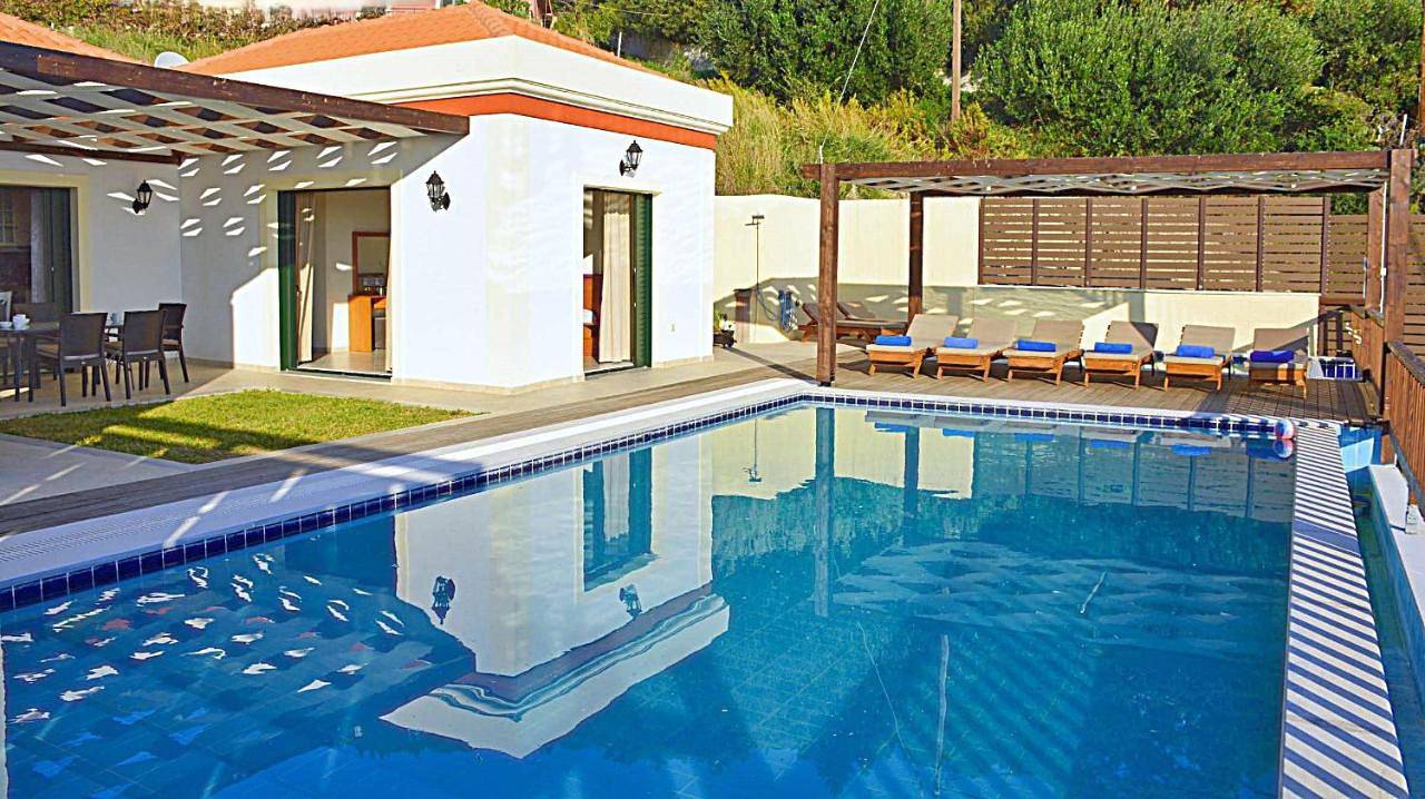 Άρκτος Οε in Πέλεκα, Κέρκυρα